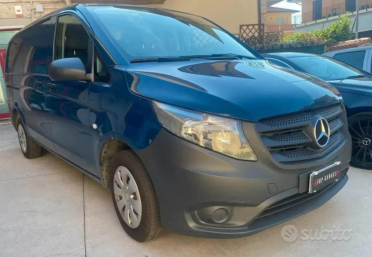 Usata Mercedes Vito 88 CV (64 kW) 2016 Blu Furgone