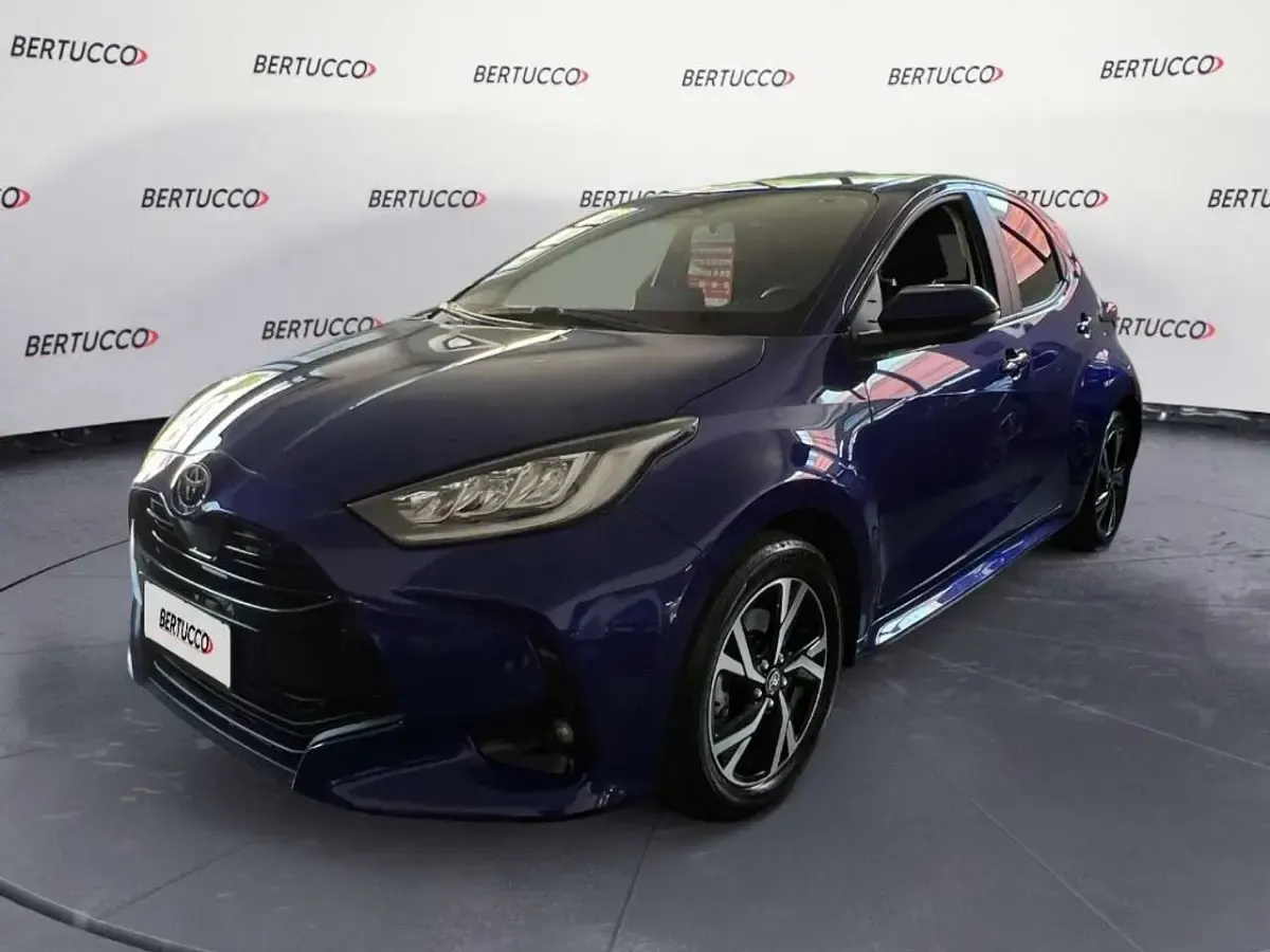 Usata Toyota Yaris Hybrid Trend 115 CV (84 kW) 2025 Blu/azzurro Berlina