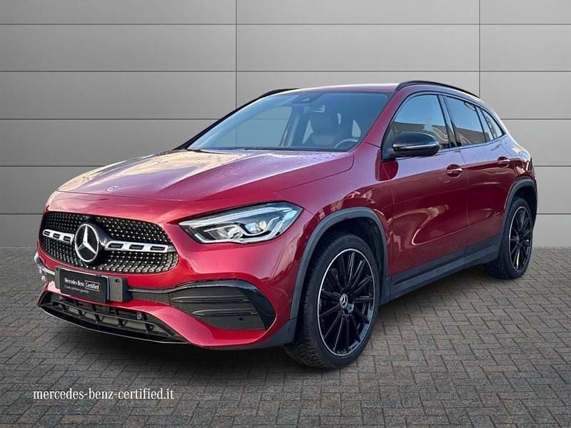 Rosso Usata 2023 Mercedes GLA250 Premium SUV | 33.500 € (Buon prezzo) - Immagine 1/4