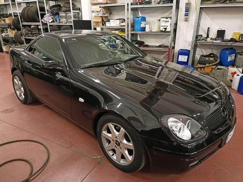 Usata Mercedes SLK200 136 CV (100 kW) 1999 Other Cabrio