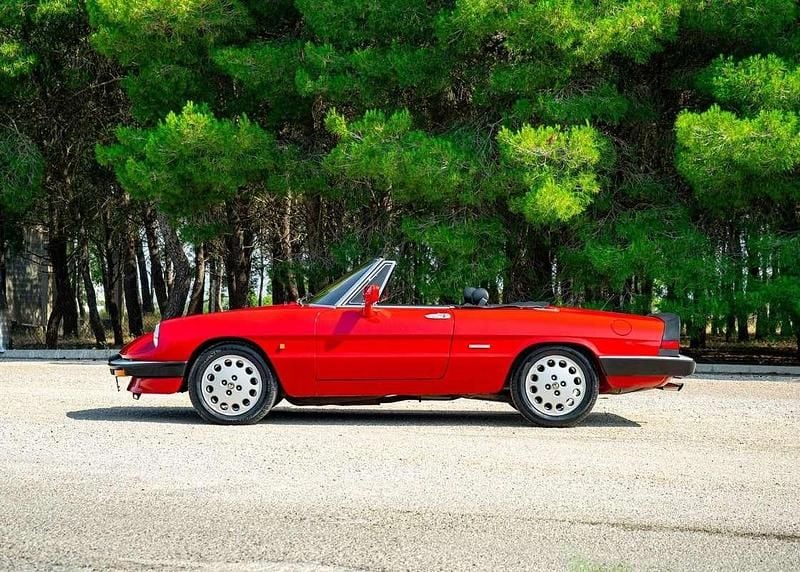 Usata Alfa Romeo Spider Veloce 101 CV (74 kW) 1988 Rosso Cabrio