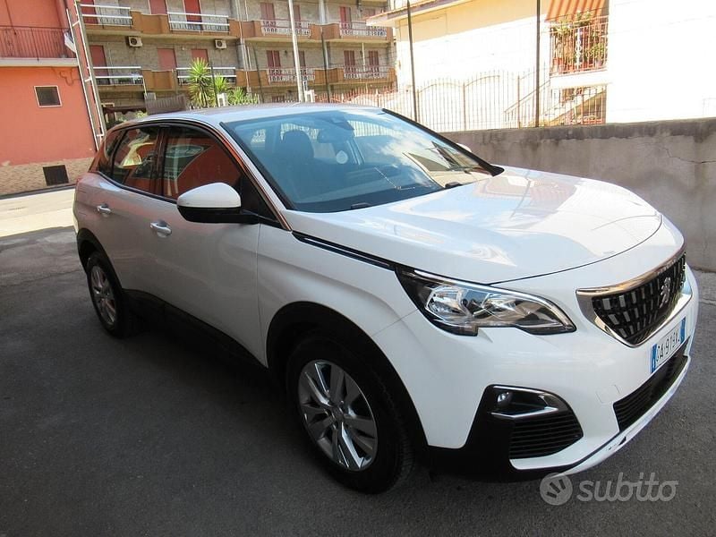 Usata Peugeot 3008 Allure 131 CV (96 kW) 2020 Bianco SUV