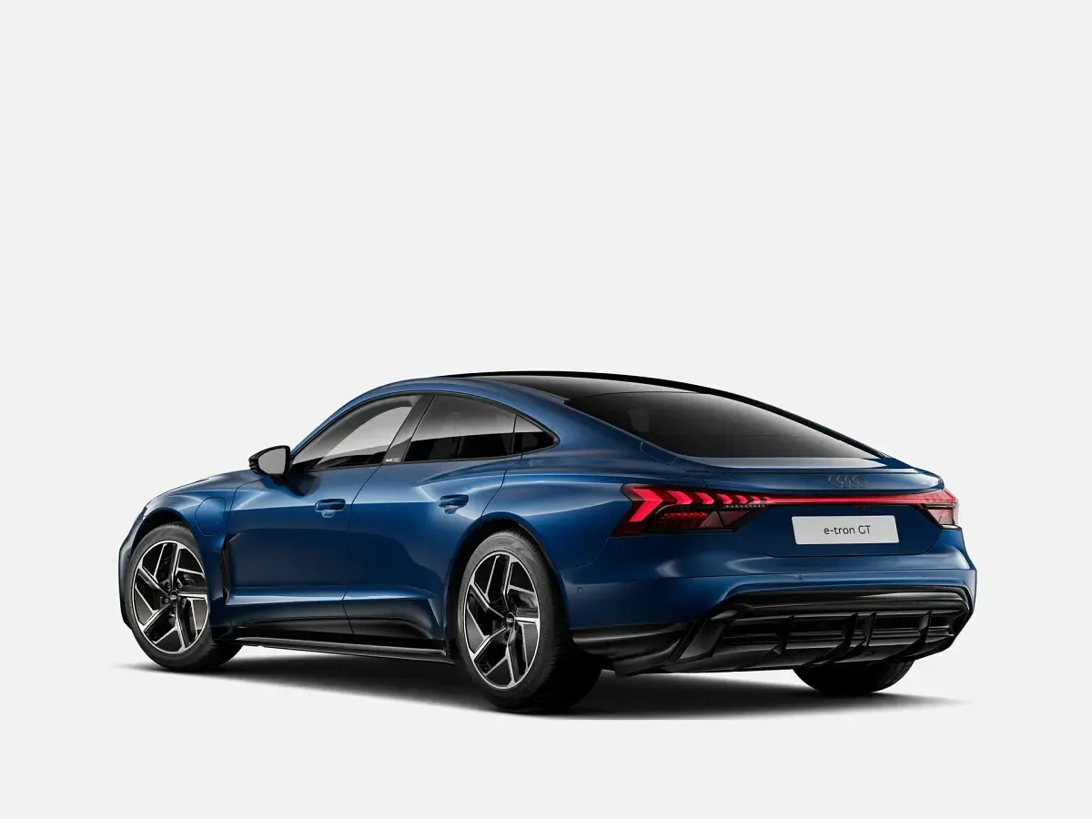 Nuova Audi e-tron GT quattro Comfort 369 kW (503 CV) 2026 Blu ascari metallizzato Berlina