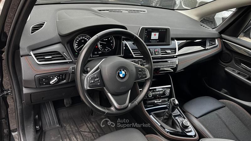 Usado BMW 216 109 HP (80 kW) 2019 Preto Carrinha