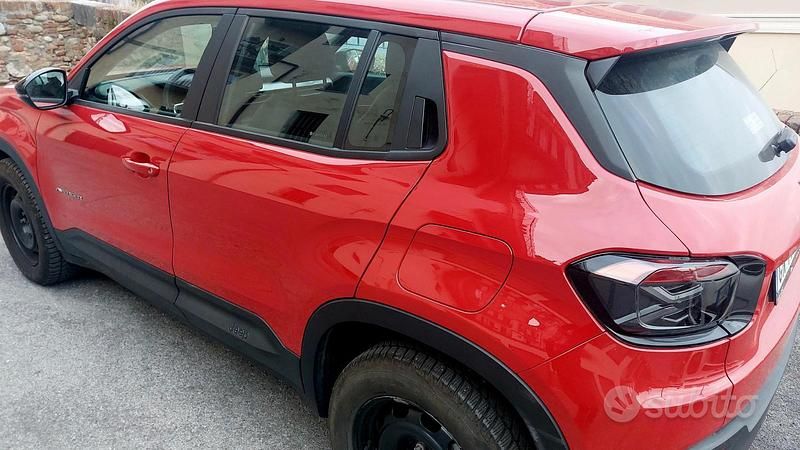 Usata Jeep Avenger 101 CV (74 kW) 2023 Rosso SUV