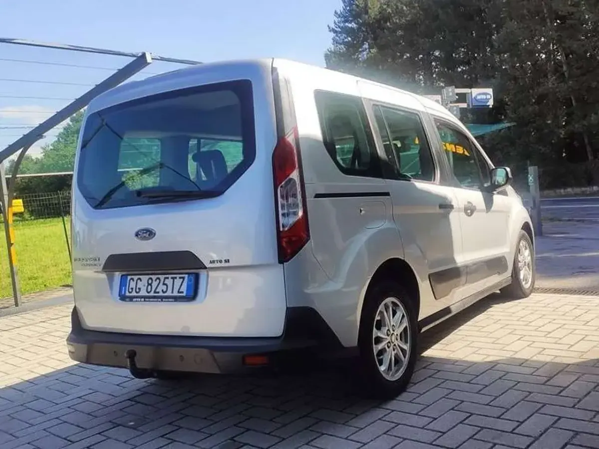 Usata Ford Tourneo Connect 101 CV (74 kW) 2019 Argento Monovolume