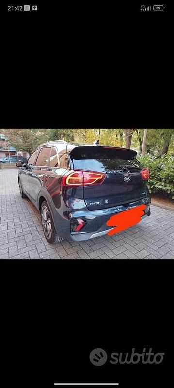 Usata Kia Niro 105 CV (77 kW) 2022 Blu SUV