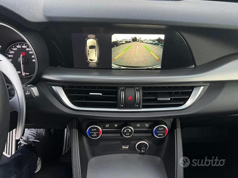 Usata Alfa Romeo Stelvio 190 CV (139 kW) 2018 Grigio SUV