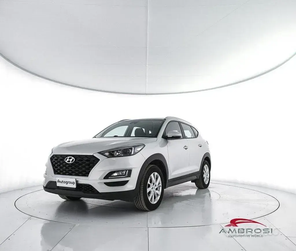 Second-hand Hyundai Tucson 116 CP (85 kW) 2018 Argintiu SUV
