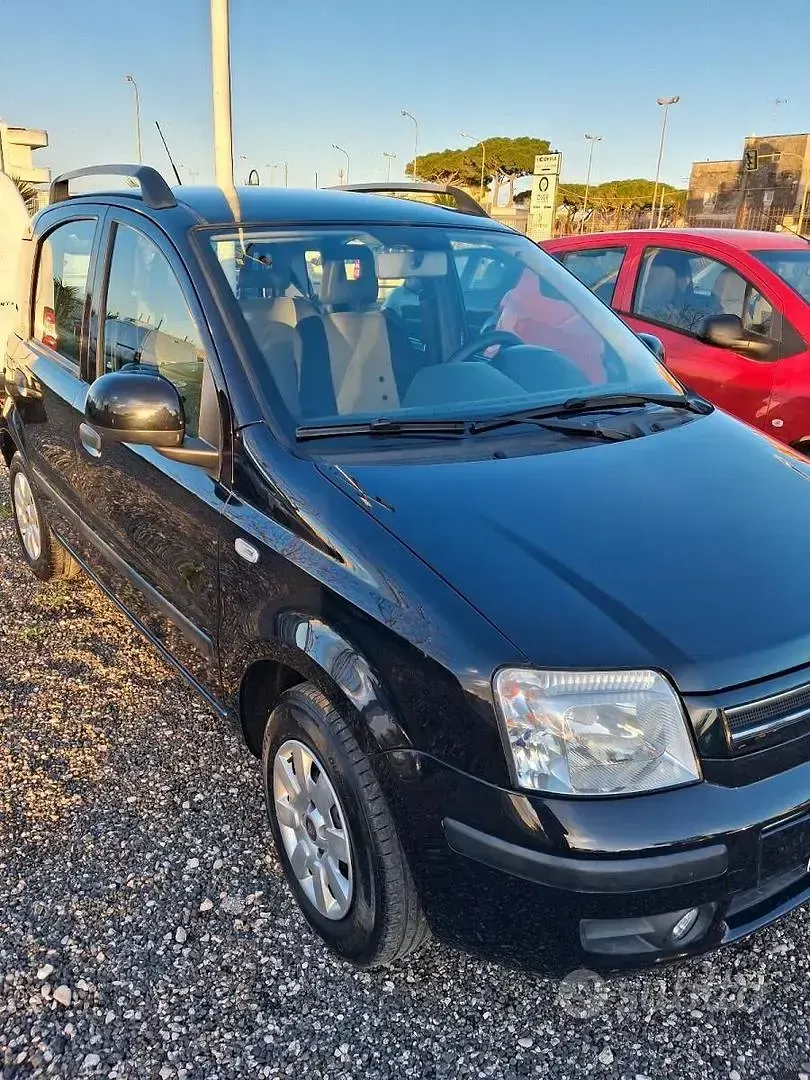 Usata Fiat Panda Dynamic 75 CV (55 kW) 2011 Nero Utilitaria