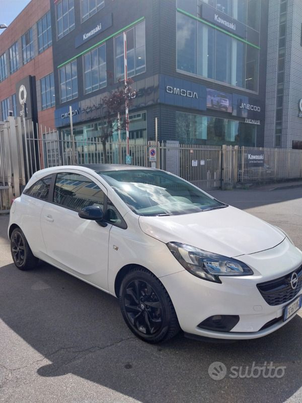 Usata Opel Corsa 90 CV (66 kW) 2016 Bianco Coupé