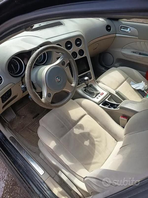 Usata Alfa Romeo 159 120 CV (88 kW) 2007 Nero Station wagon