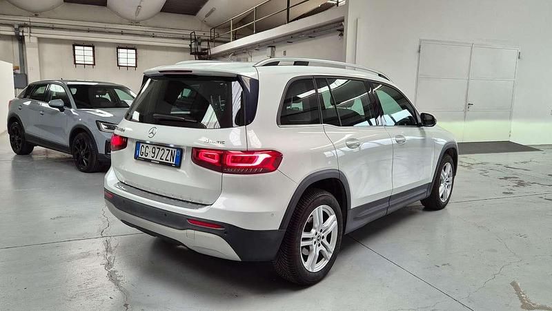 Usata Mercedes GLB200 150 CV (110 kW) 2021 Bianco SUV