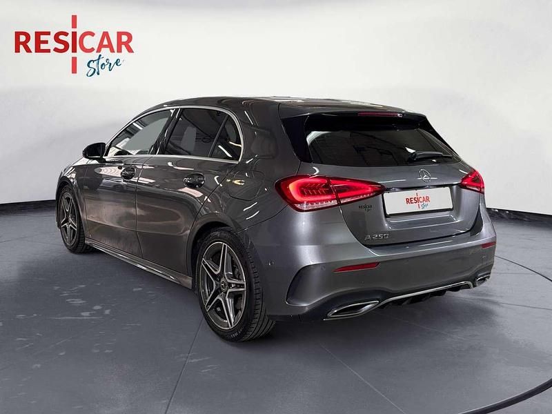 Usata Mercedes A250 Premium 224 CV (164 kW) 2019 Grigio Berlina