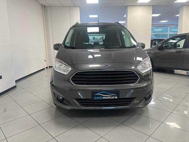 Usata Ford Tourneo Courier Titanium 101 CV (74 kW) 2018 Grigio Monovolume