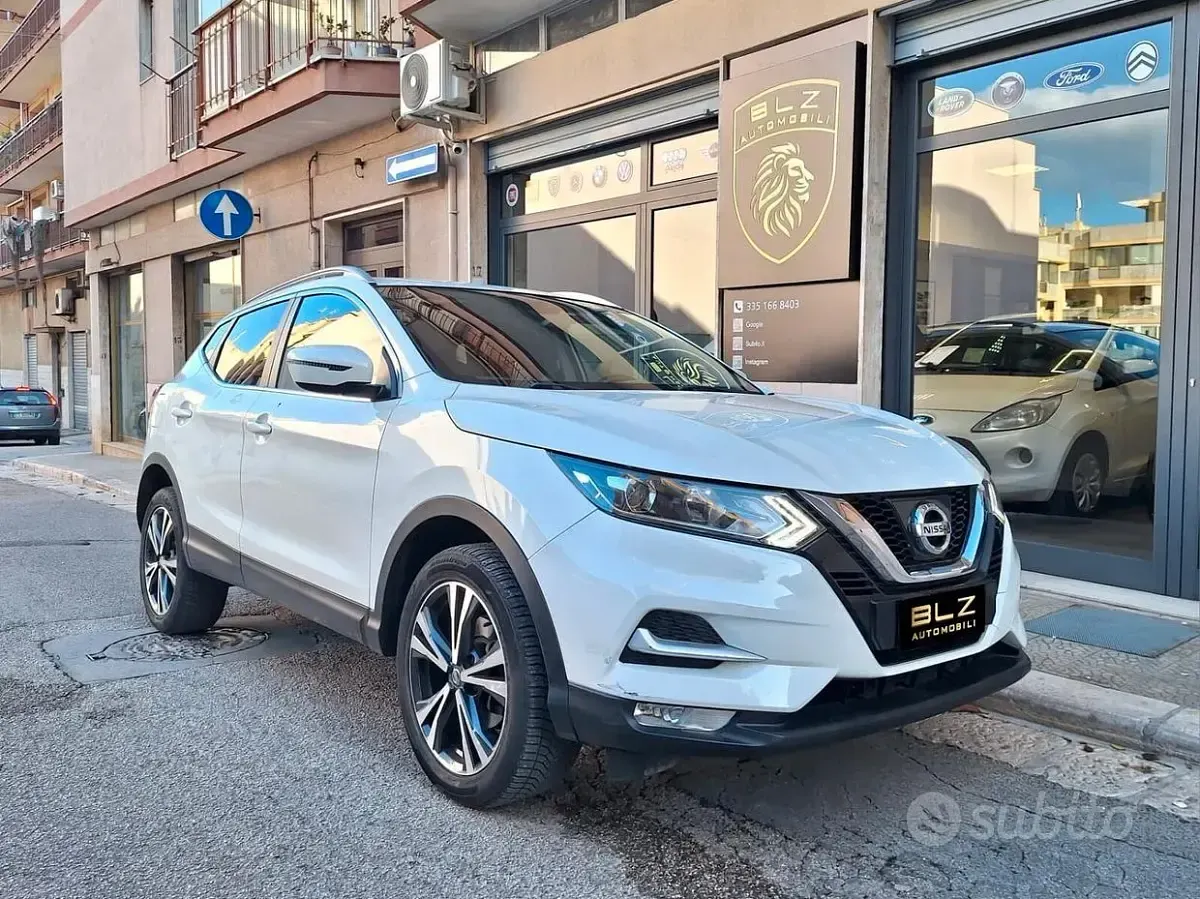 Usata Nissan Qashqai Tekna+ 110 CV (80 kW) 2018 Bianco SUV