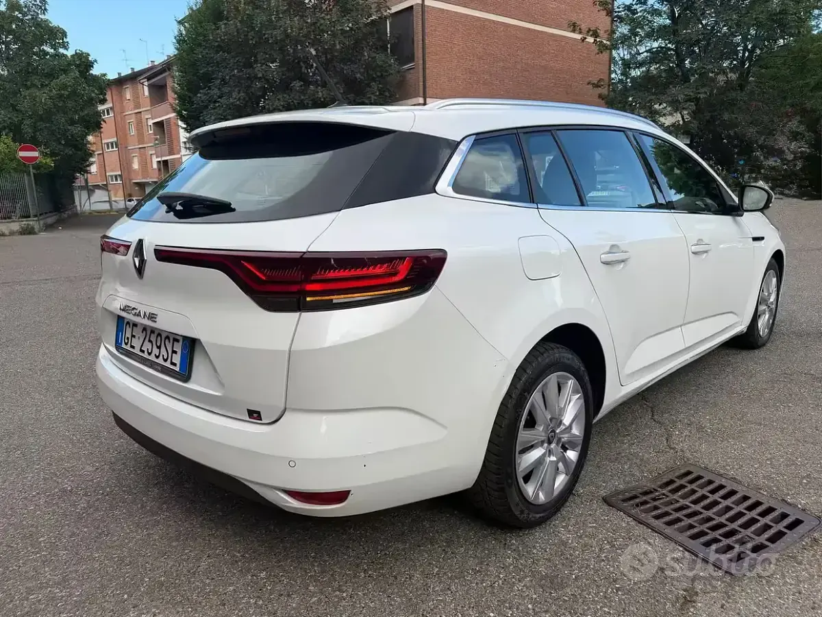 Usata Renault Mégane GrandTour RS Line 116 CV (85 kW) 2021 Bianco Station wagon