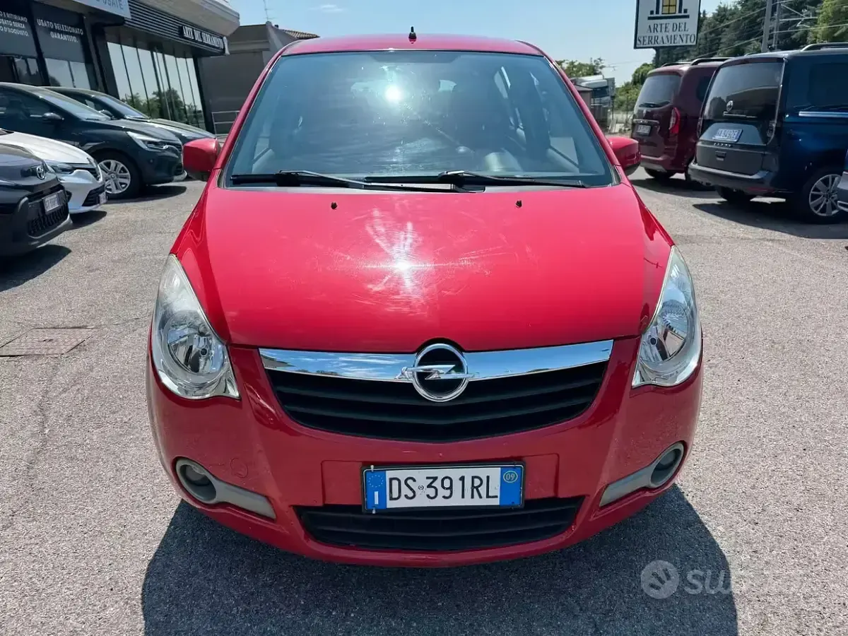 Usata Opel Agila Enjoy 86 CV (63 kW) 2009 Rosso Utilitaria