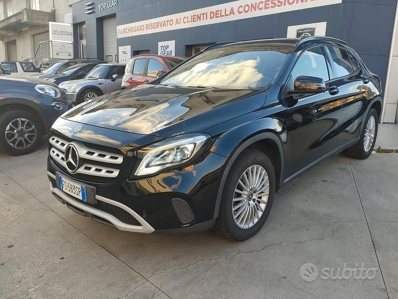 Usata Mercedes GLA200 Business 136 CV (100 kW) 2018 Nero SUV