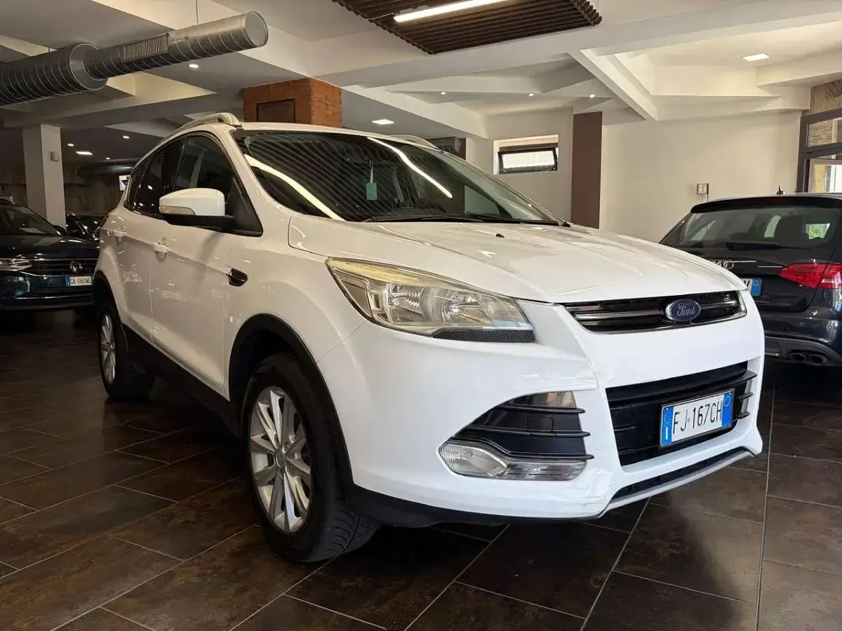 Usata Ford Kuga Titanium 150 CV (110 kW) 2015 Bianco SUV