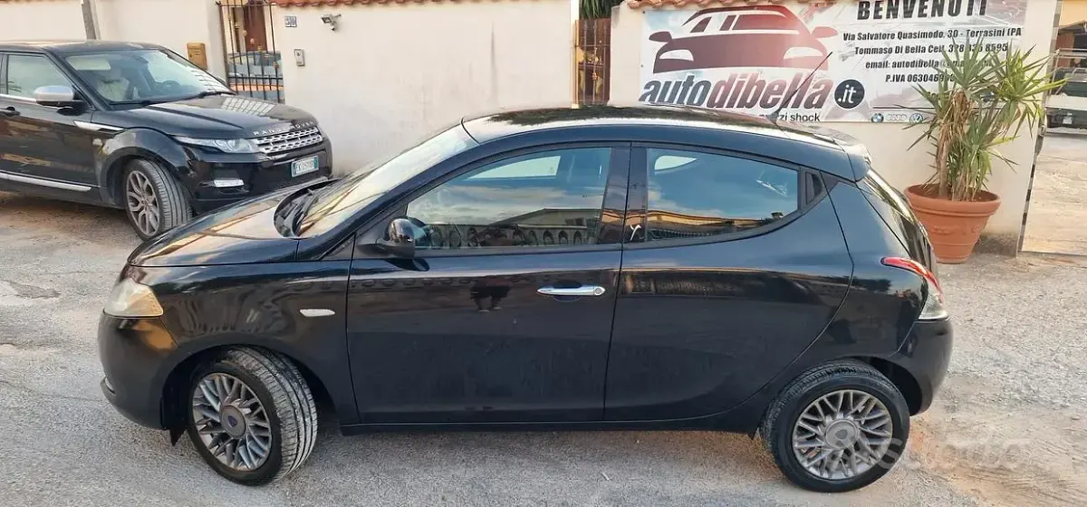 Usata Lancia Ypsilon S 95 CV (69 kW) 2012 Nero Utilitaria
