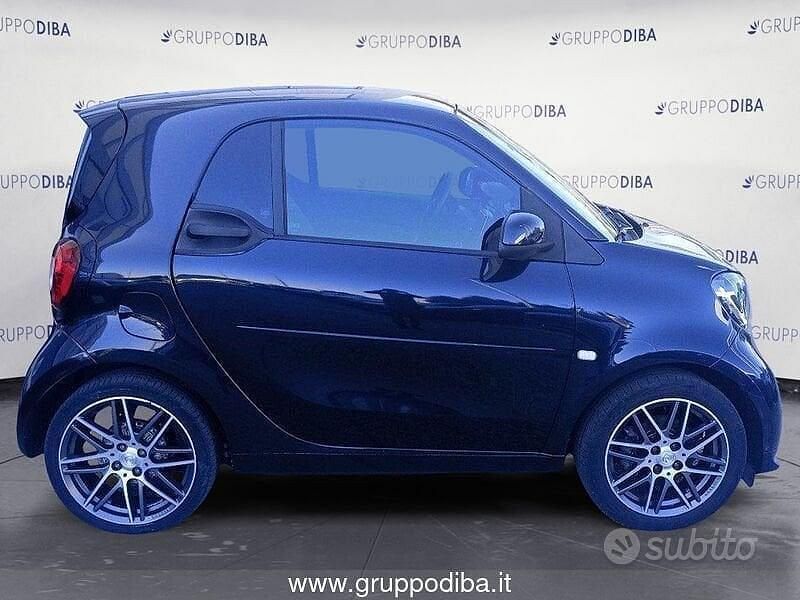 Usata Smart ForTwo Electric Drive Brabus 60 kW (82 CV) 2019 Blu Berlina