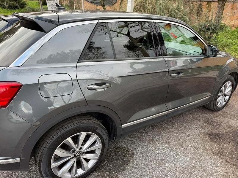 Occasion VW T-Roc 116 ch (85 kW) 2022 Gris SUV