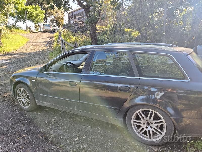 Usata Audi A4 125 CV (91 kW) 2007 Nero Station wagon