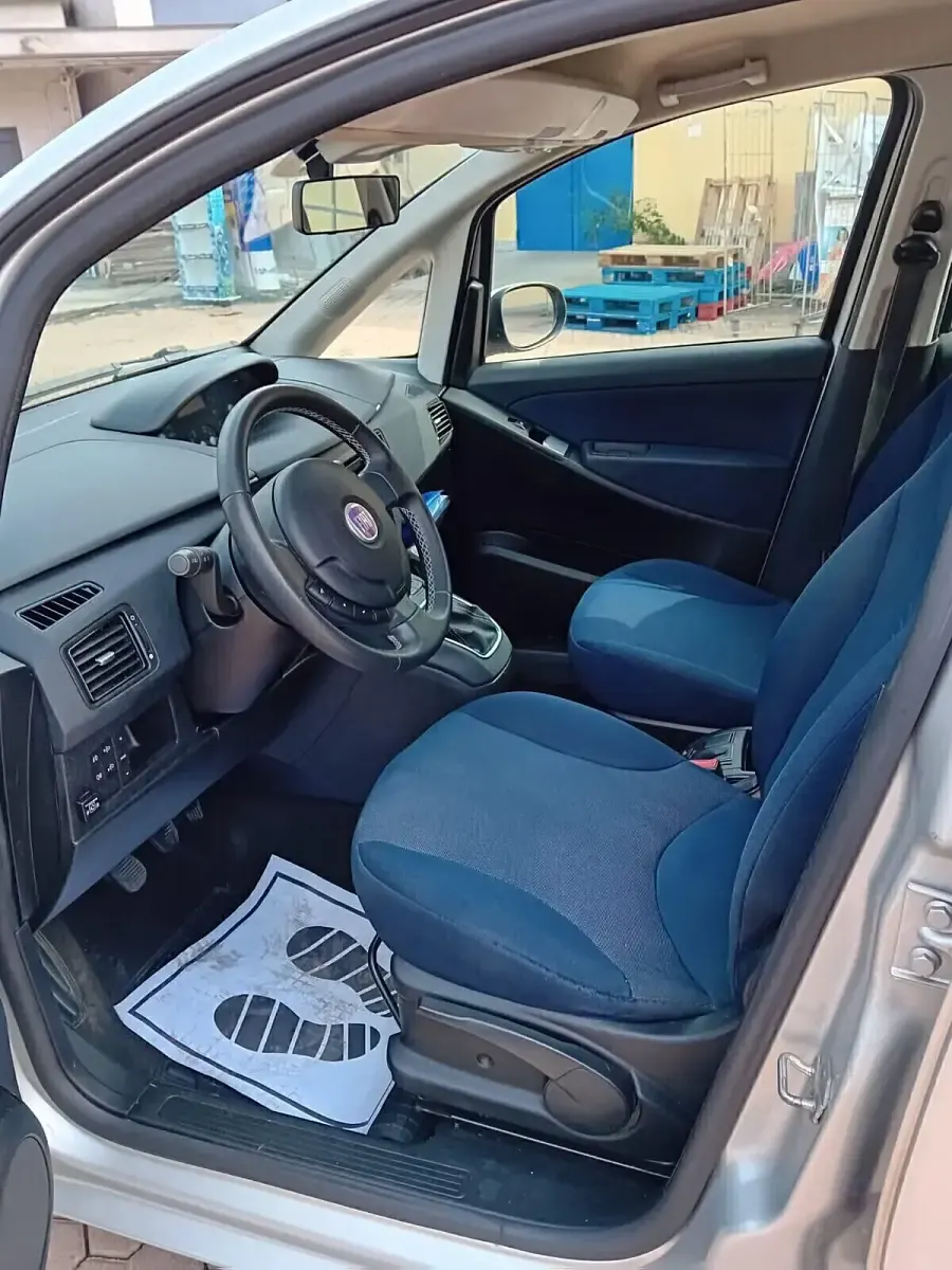 Usata Fiat Idea 77 CV (56 kW) 2010 Grigio Monovolume