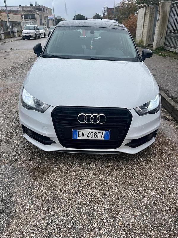 Usata Audi A1 S-Line 90 CV (66 kW) 2013 Bianco Utilitaria