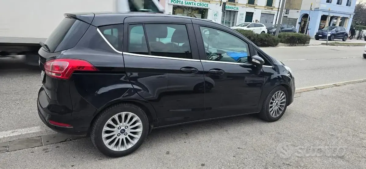 Usata Ford B-MAX 100 CV (73 kW) 2013 Nero Monovolume