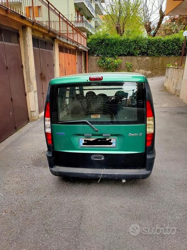 Usata Fiat Doblò 101 CV (74 kW) 2001 Verde Monovolume