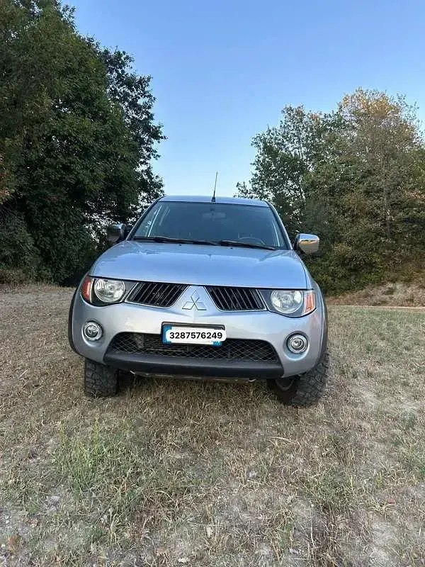 Usata Mitsubishi L200 Intense 136 CV (100 kW) 2006 Grigio Pick-up