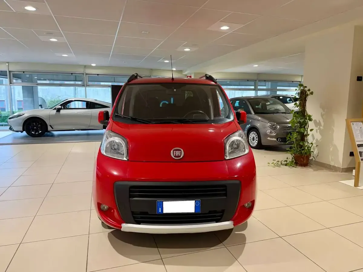 Usata Fiat Qubo Trekking 95 CV (69 kW) 2016 Rosso Monovolume