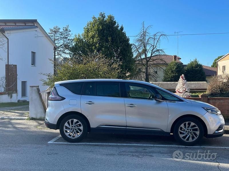 Grigio Usata 2016 Renault Espace SUV | 9900 € (Cara) - Immagine 1/4