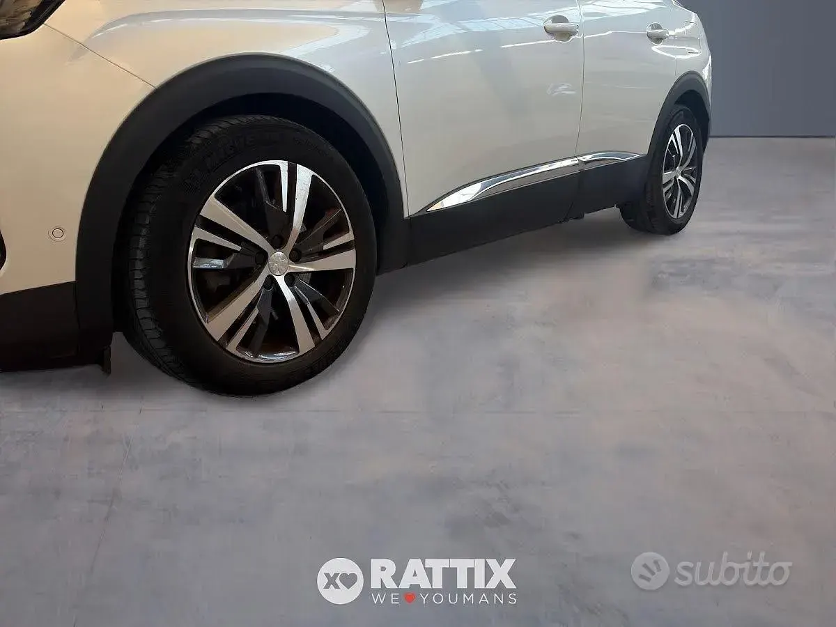 Usata Peugeot 3008 Allure 181 CV (133 kW) 2021 Bianco madreperla SUV