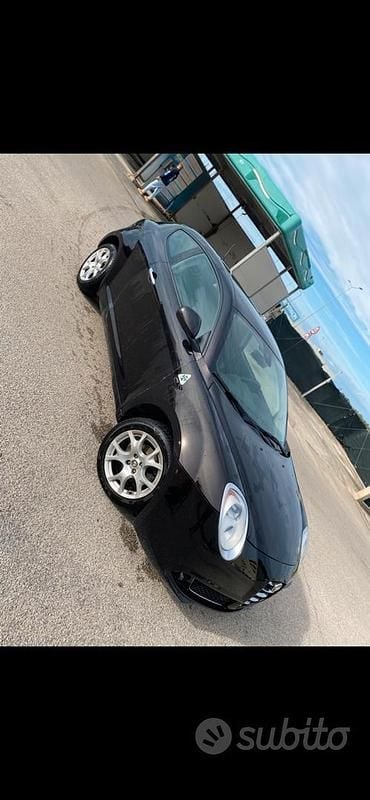 Usata Alfa Romeo MiTo 90 CV (66 kW) 2009 Nero Utilitaria