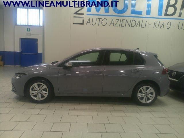 Usata VW Golf VIII Life 150 CV (110 kW) 2020 Grigio