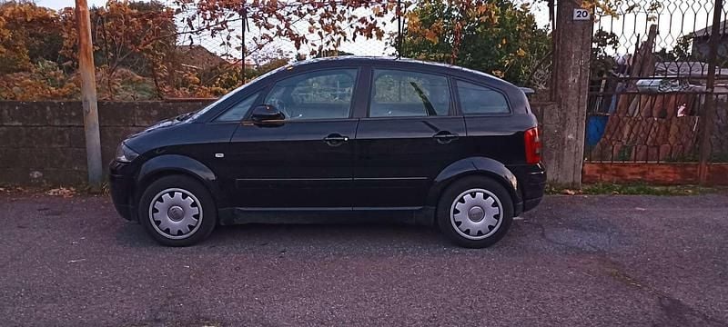 Usata Audi A2 90 CV (66 kW) 2005 Nero Utilitaria