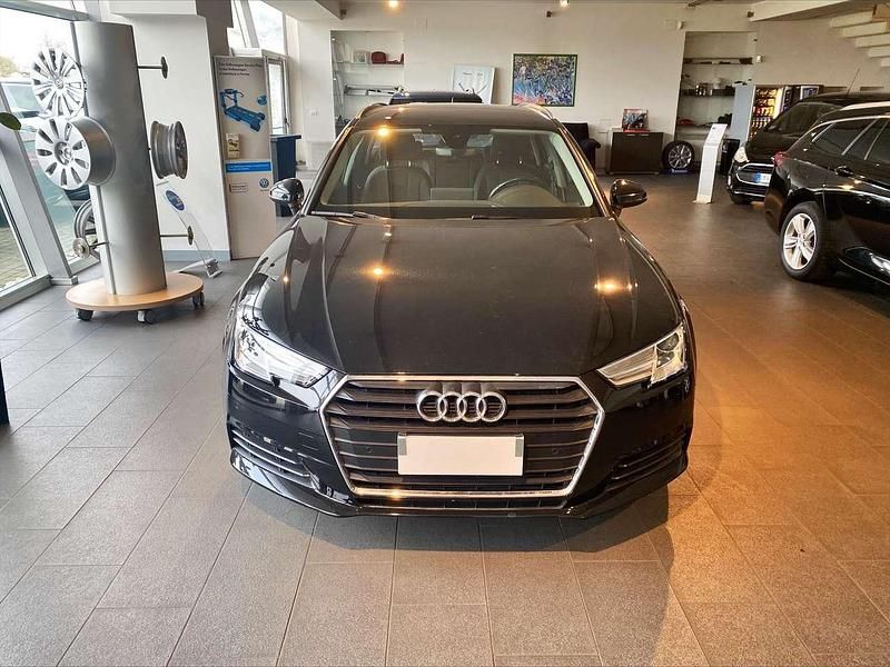 Usata Audi A4 Business 150 CV (110 kW) 2018 Nero Station wagon