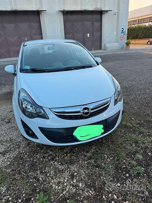 Bianco Usata 2014 Opel Corsa Due volumi | 5300 € (Cara) - Immagine 1/4