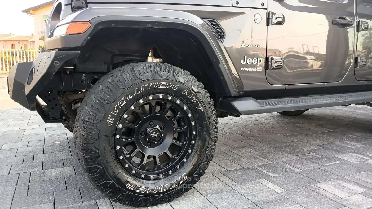 Usata Jeep Wrangler Unlimited Sahara 200 CV (147 kW) 2019 Grigio SUV
