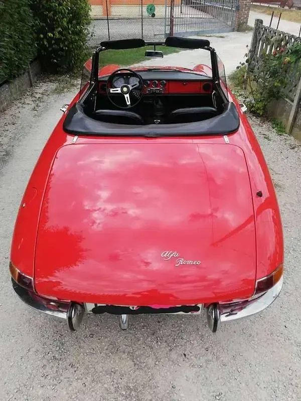 Usata Alfa Romeo Spider 111 CV (81 kW) 1967 Rosso Cabrio