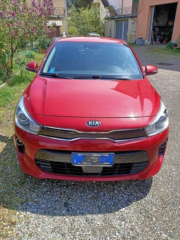 Usata Kia Rio 90 CV (66 kW) 2017 Rosso Berlina