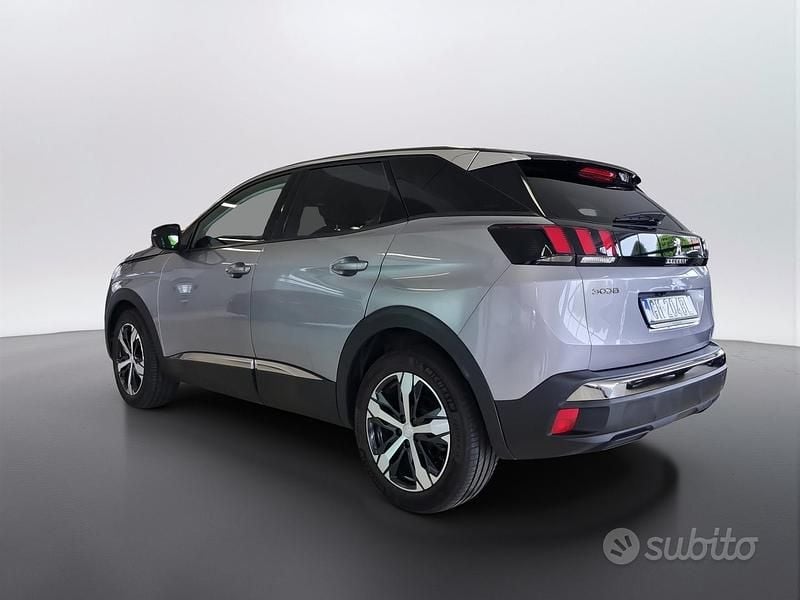 Usata Peugeot 3008 Allure 131 CV (96 kW) 2023 Grigio SUV