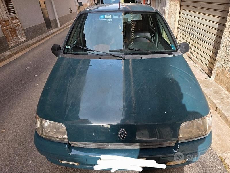 Usata Renault Clio 1992 Verde Utilitaria