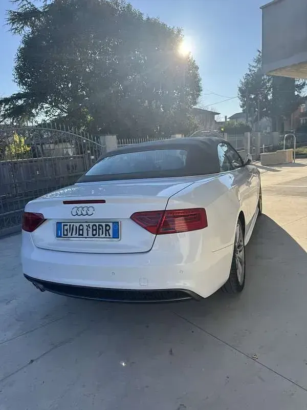 Usata Audi A5 Cabriolet Advanced Plus 177 CV (130 kW) 2014 Cabrio