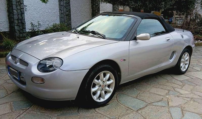 Usata MG F 120 CV (88 kW) 2000 Cabrio