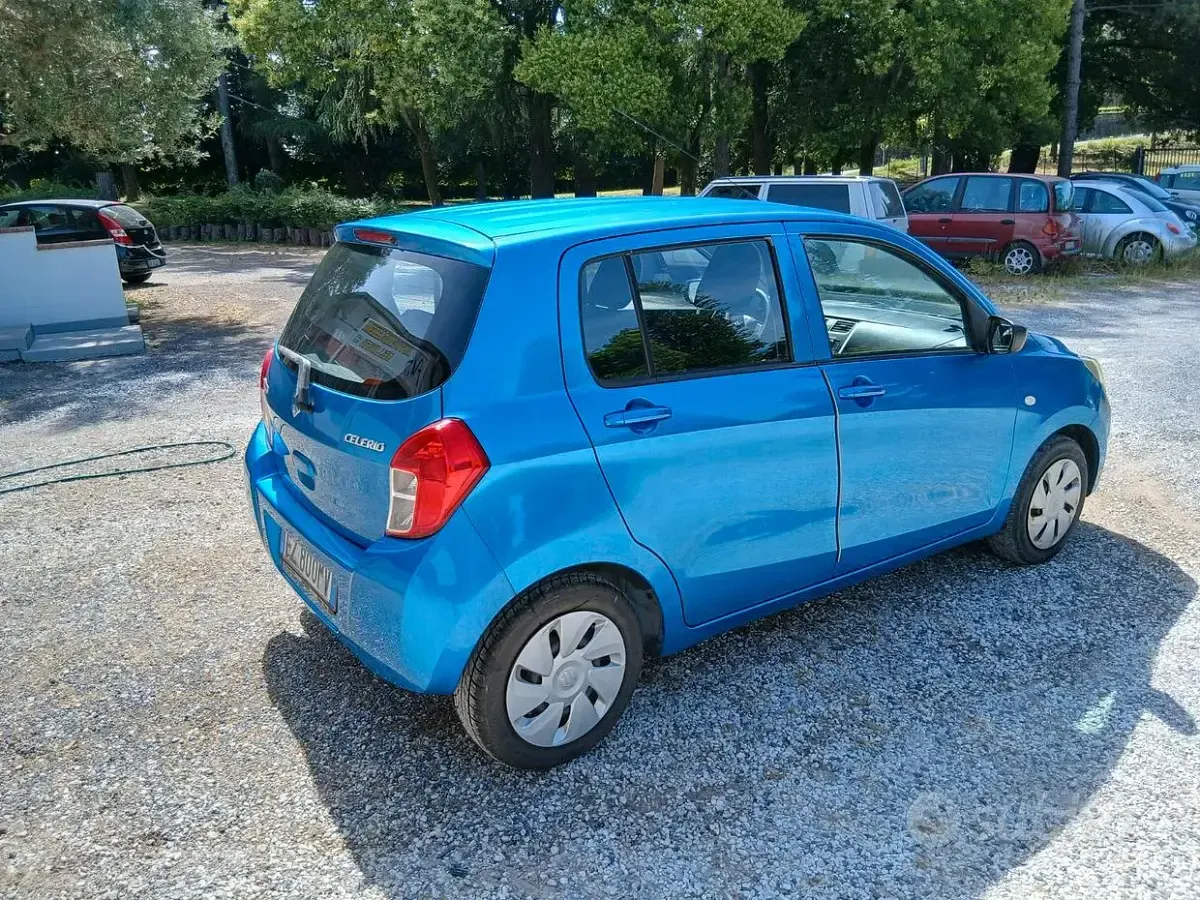 Usata Suzuki Celerio 68 CV (50 kW) 2015 Bluazzurro Utilitaria