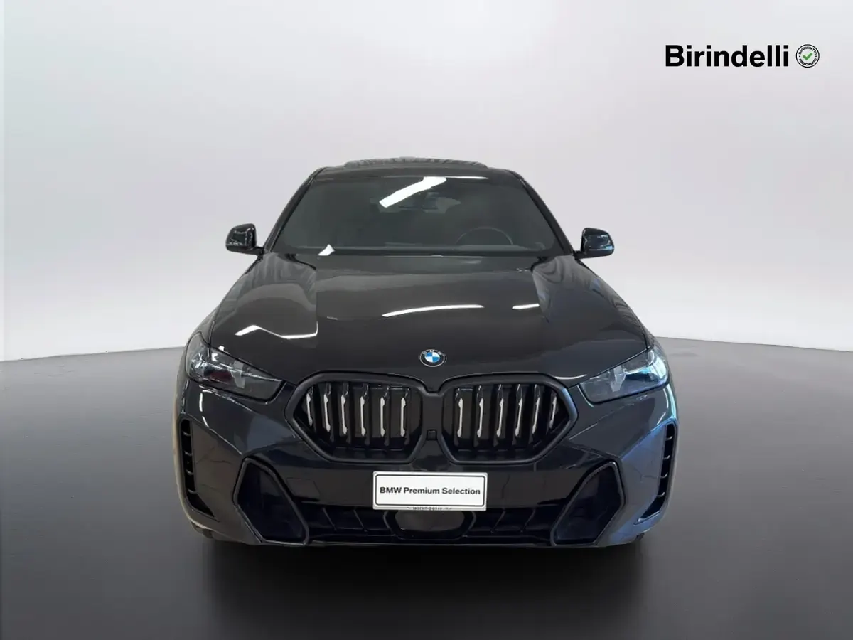 Usata BMW X6 M Sport 2023 Black sapphire metallizzato SUV